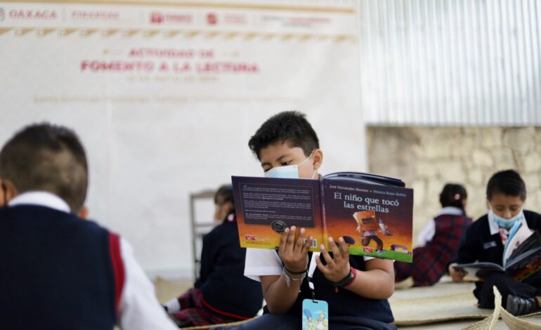  Programa de Fomento a la Lectura llega a escuela de Valles Centrales