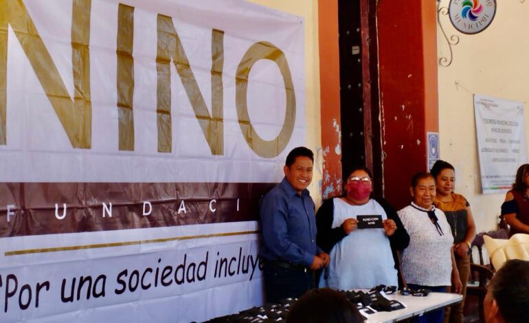  Entrega Fundación Nino lentes gratis, en San Pedro y San Pablo Teposcolula