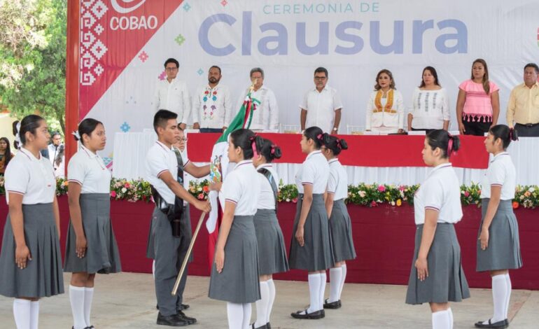  Egresan cerca de 10 mil estudiantes del Cobao