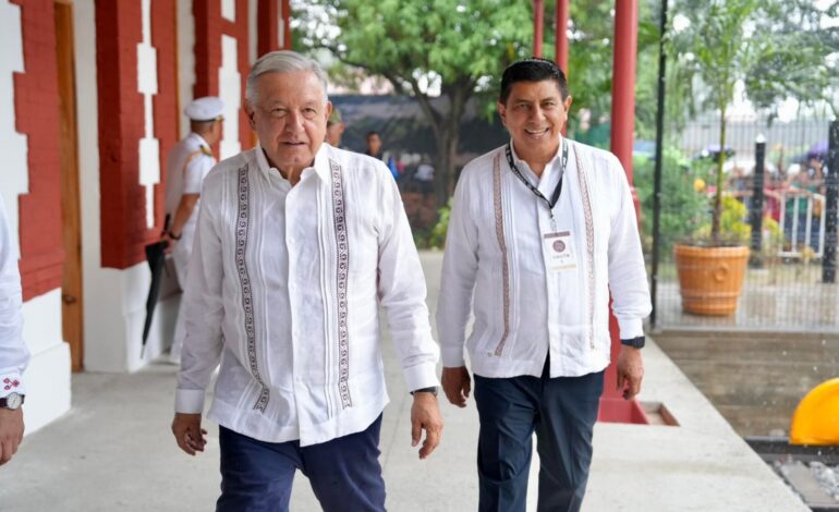  Encabezan Presidente de México y Gobernador de Oaxaca prueba del Tren de pasajeros del Corredor Interoceánico en la entidad