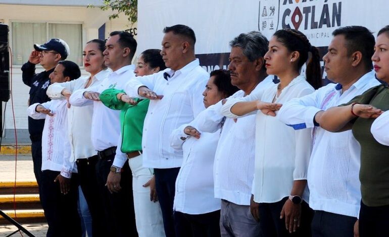  Mes patrio oportunidad de honrar con hechos y no con demagogia a nuestros libertadores: Chente Castellanos