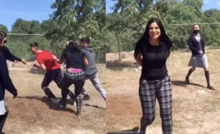 VIDEO: ’Se le ve todo el calzón, maestra”, dice alumno a docente… ¡Y es rosita!