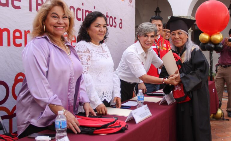  DIF Municipal de Oaxaca de Juárez impulsa la capacitación de adultos mayores