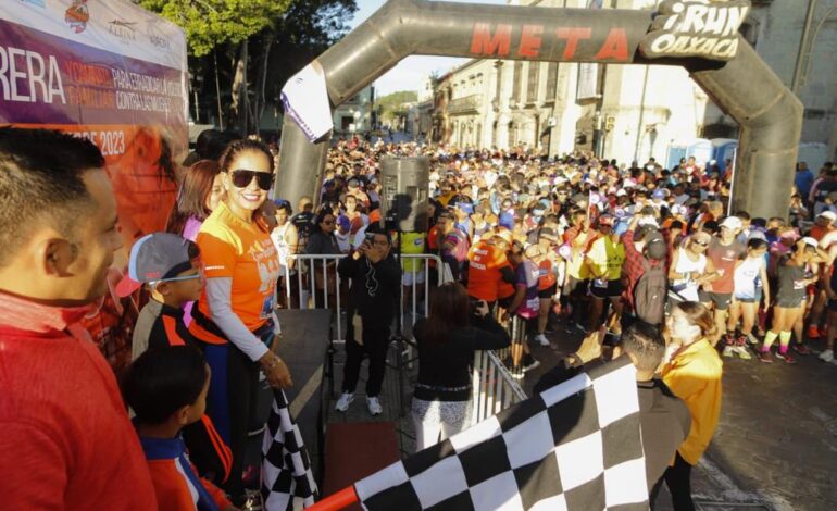  “Por Ella, Por Todas” suma a más de 2 mil personas en carrera familiar en el marco del Día Internacional para la Eliminación de la Violencia contra las Mujeres