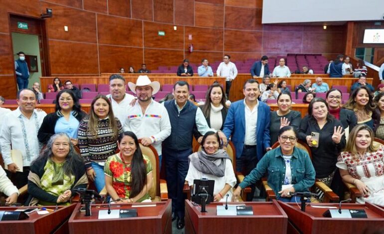  Apertura de Tren Maya, consolida transformación del país: bancada de Morena en Oaxaca