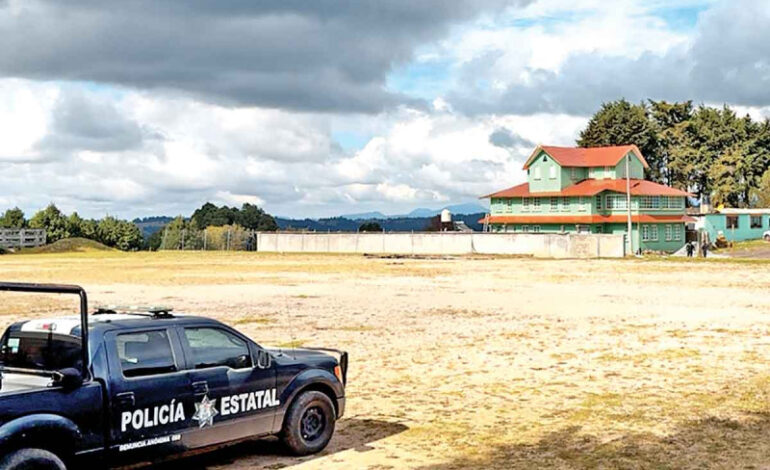  Texcaltitlán luce como pueblo fantasma