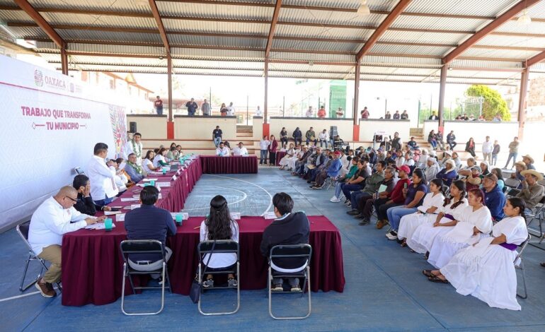  Gobierno de Oaxaca lleva Bienestar a San Baltazar Yatzachi el Bajo