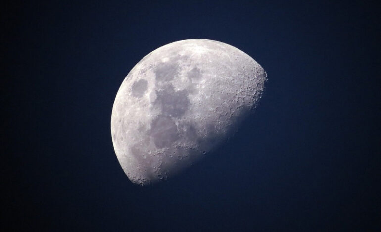  La Luna era rica en agua, asegura investigadora