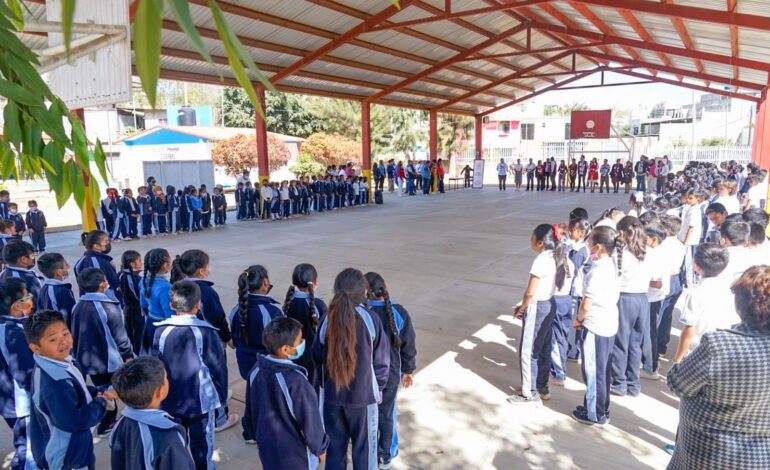  Más obras en escuelas para las nuevas generaciones en Oaxaca de Juárez