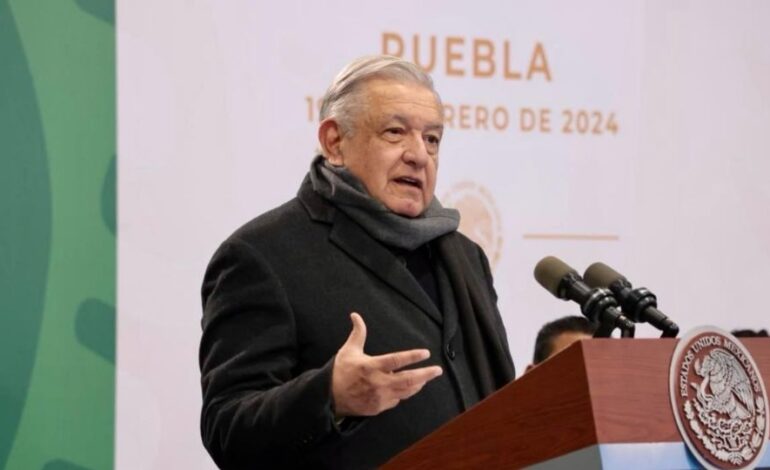  AMLO asegura que “se disfrazan de demócratas”, tras Marcha por Nuestra Democracia