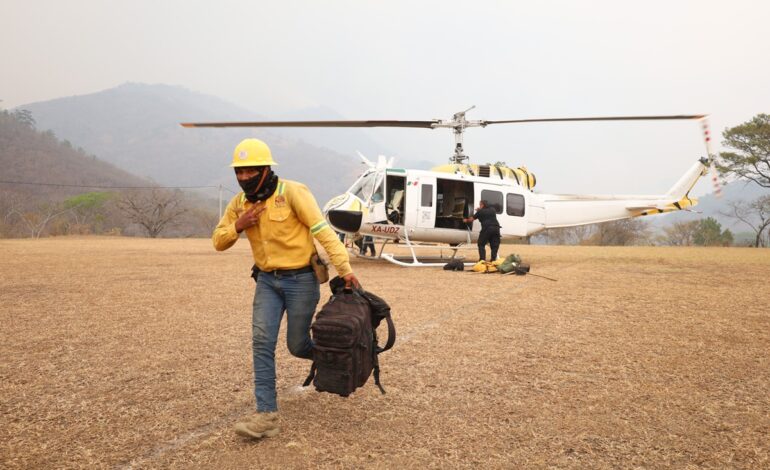  Avanzan 142 combatientes con trabajos terrestres y aéreos en incendio de los Chimalapas: Coesfo