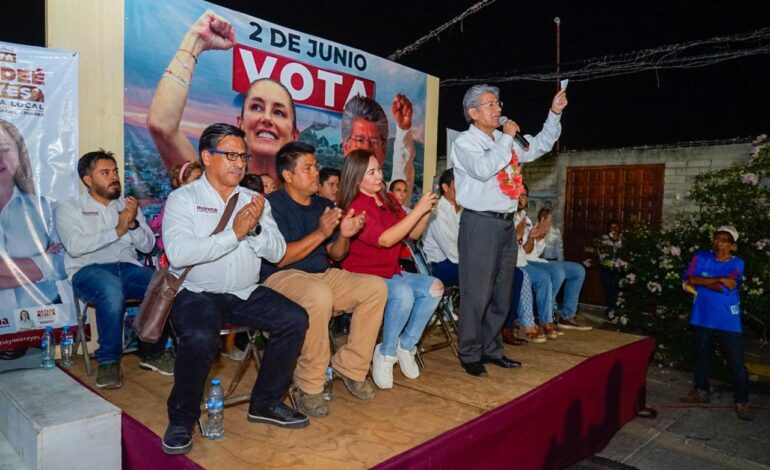  Familias de la colonia Siete Regiones ratifican apoyo a Francisco Martínez Neri