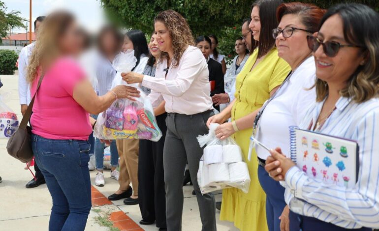  Llega a Penal Femenil de Tanivet ayuda  de corazón del Voluntariado del PJEO