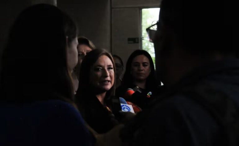  Xóchitl Gálvez buscará que AMLO sea nombrado como “traidor a la patria”