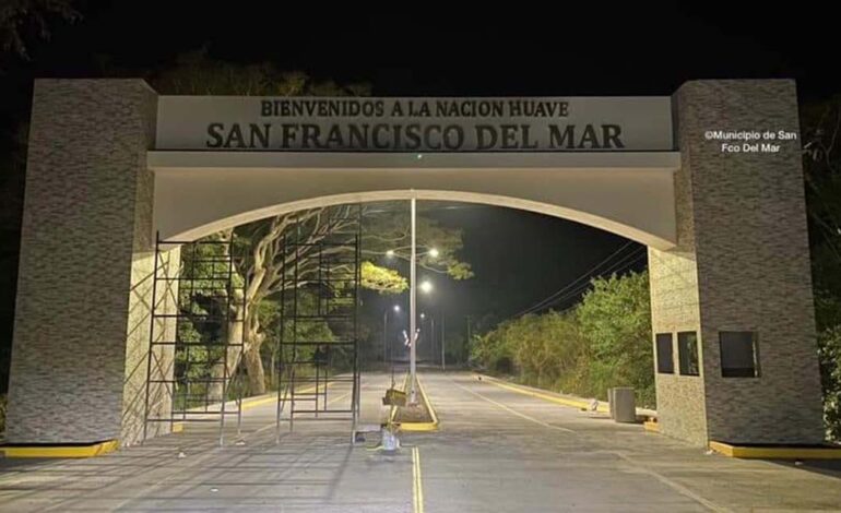  Balacera en Oaxaca deja una persona muerta durante ceremonia de fin de curso de bachillerato