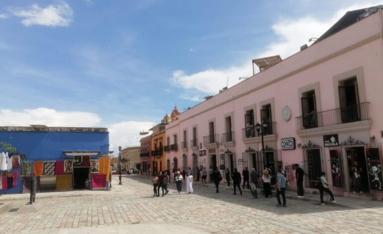  Operativos para retirar ambulantes del Centro Histórico serán permanentes 