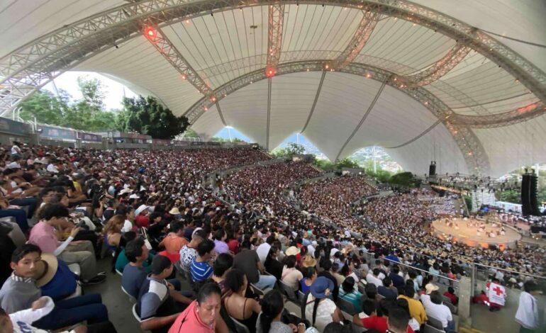  Más de 44 mil personas disfrutaron de los Lunes del Cerro, en la Guelaguetza 2024