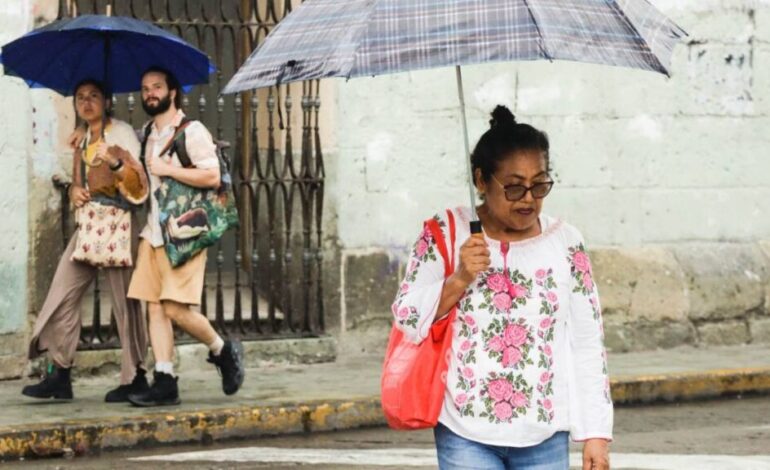  Onda tropical número 10 mantendrá condiciones lluviosas para Oaxaca