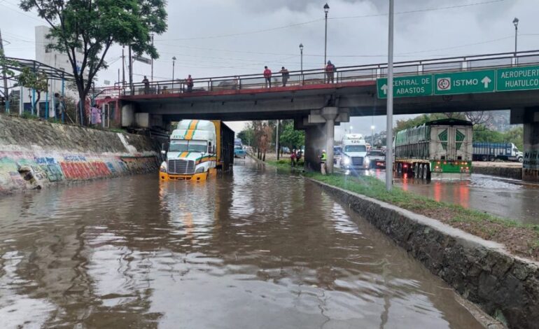  Aproximación de la onda tropical número 14 mantendrá lluvias en gran parte de Oaxaca