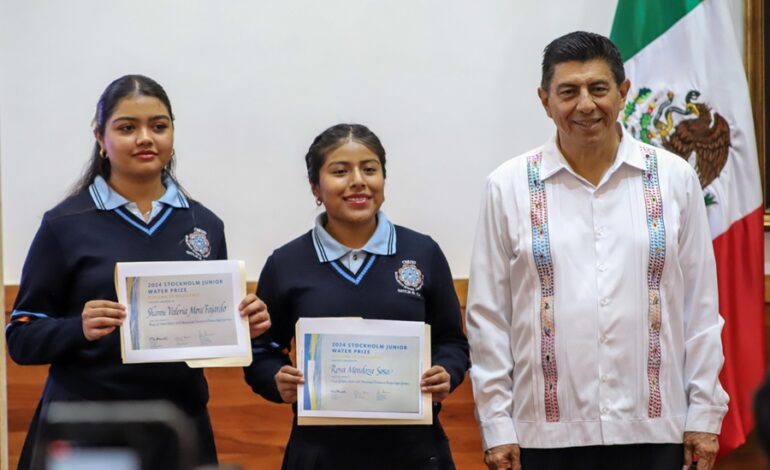  Reconoce Gobierno de Oaxaca a estudiantes ganadoras del Premio Juvenil del Agua Estocolmo 2024