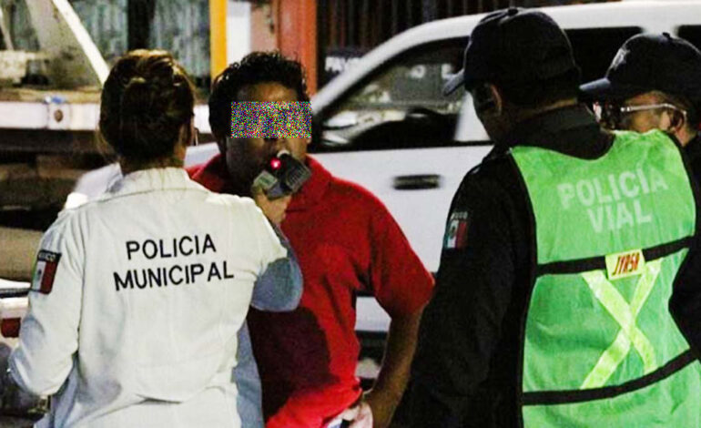  Fiscalía de Oaxaca detiene a policía municipal  por homicidio de joven en operativo alcoholímetro