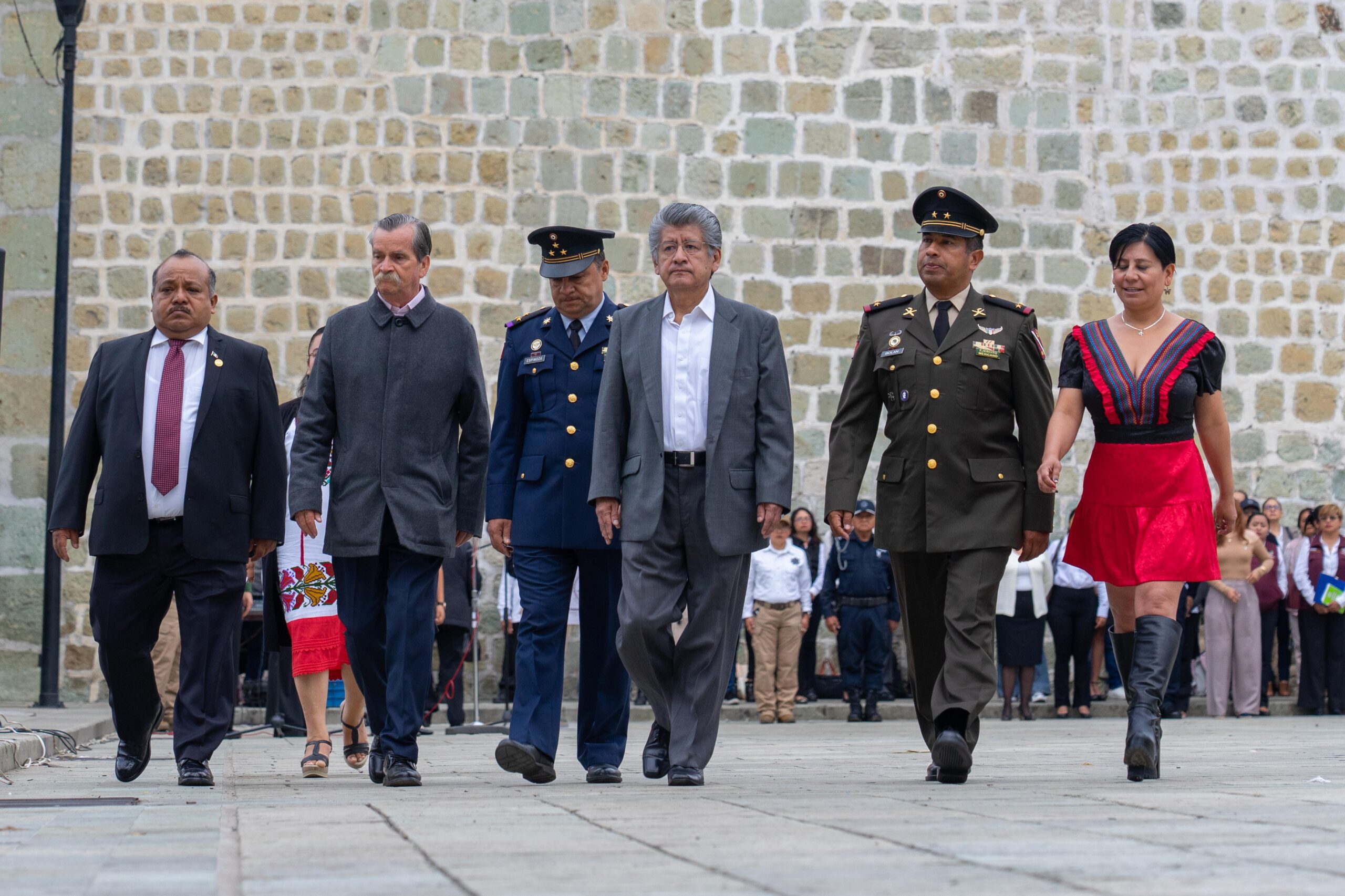  Enaltece Cabildo de Oaxaca de Juárez los más altos valores patrios