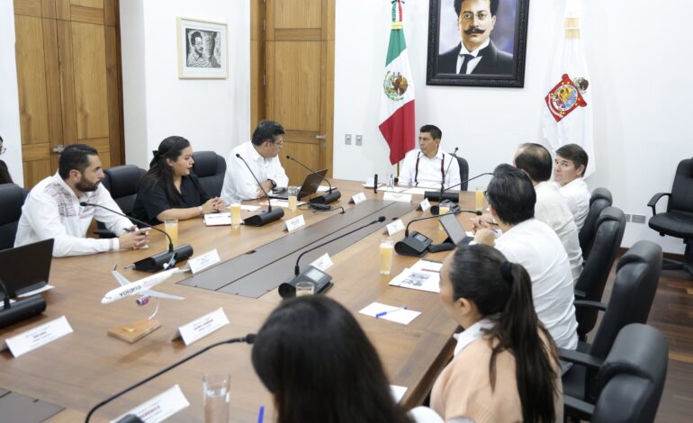 Gobierno de Oaxaca y MetLife refuerzan alianza para brindar protección financiera a jóvenes del estado