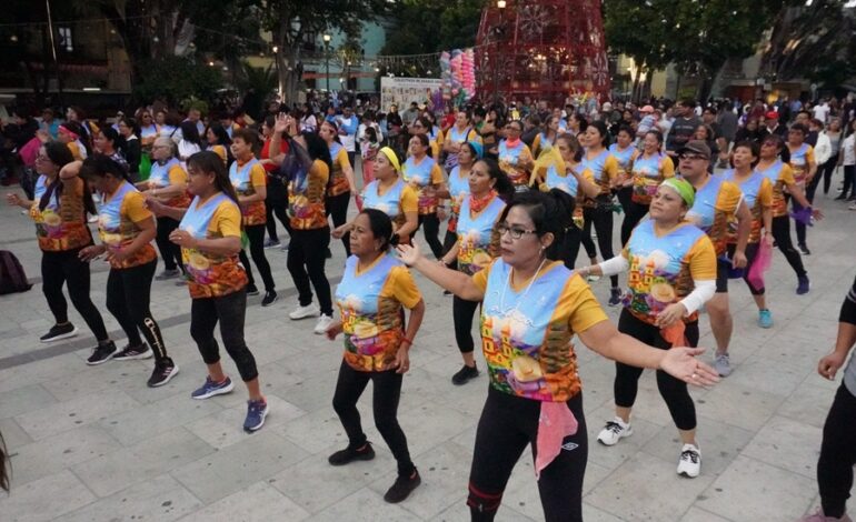 Reúne ZumbaFest 2024 a cerca de 500 personas en la Alameda de León