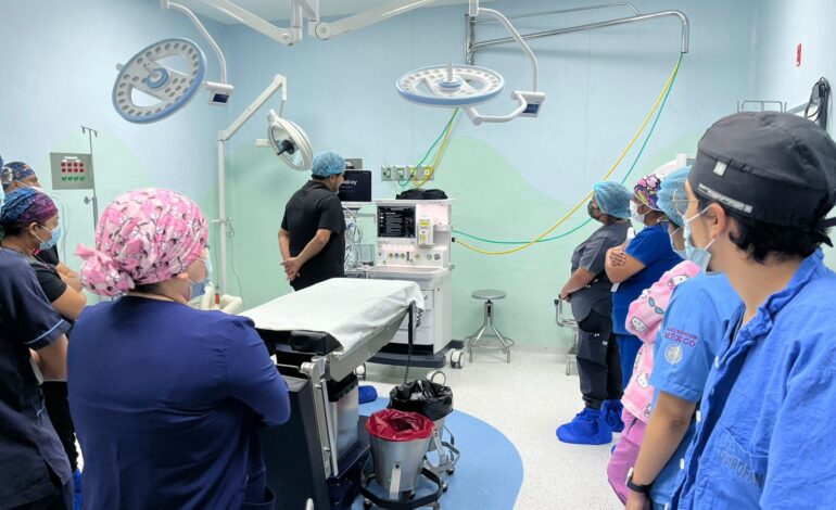 Equipan Hospital de la Niñez Oaxaqueña con tecnología de última generación