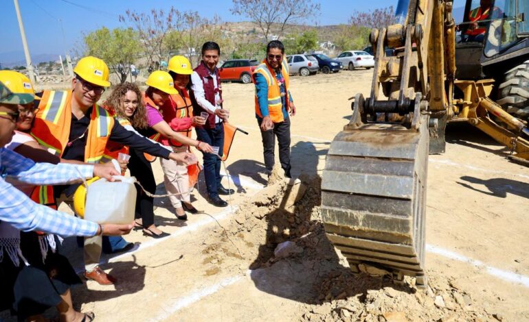 Inician construcción de aulas en el Plantel 44 del COBAO en San Antonio de la Cal