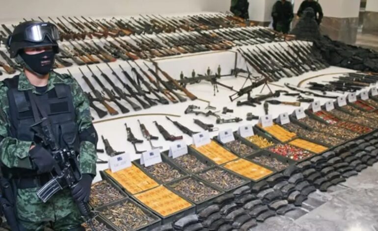  Complicidad en EE.UU. con el narco y 9 mil distribuidores de armas que surten a cárteles en la frontera