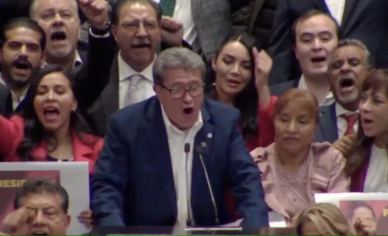  Diputados de Morena cantan el Himno Nacional en apoyo a la presidenta Sheinbaum tras imposición de aranceles