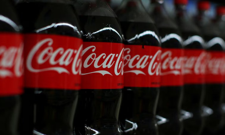 Coca-Cola anuncia que dejará de comercializar sus productos en escuelas de educación básica en México