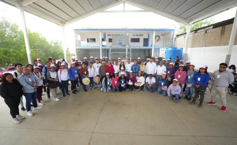 Activan en Xoxocotlán mega registro para programas Farmacias Bienestar y Mujer Primavera