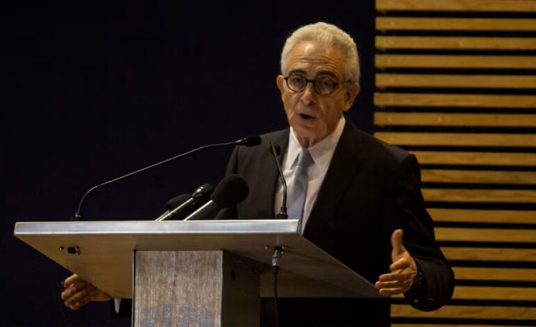 Responde Zedillo a Sheinbaum por tercera vez; califica de “inútiles” a obras de AMLO y defiende Fobaproa
