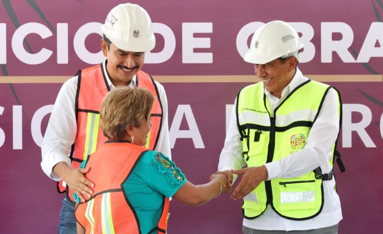  Arranca Gobernador de Oaxaca construcción de vialidad en Pueblo Nuevo