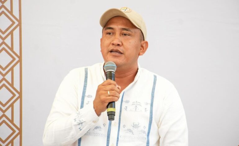  Fluye la ayuda humanitaria a damnificados del huracán y se entregará sin distinción: Antonino Morales