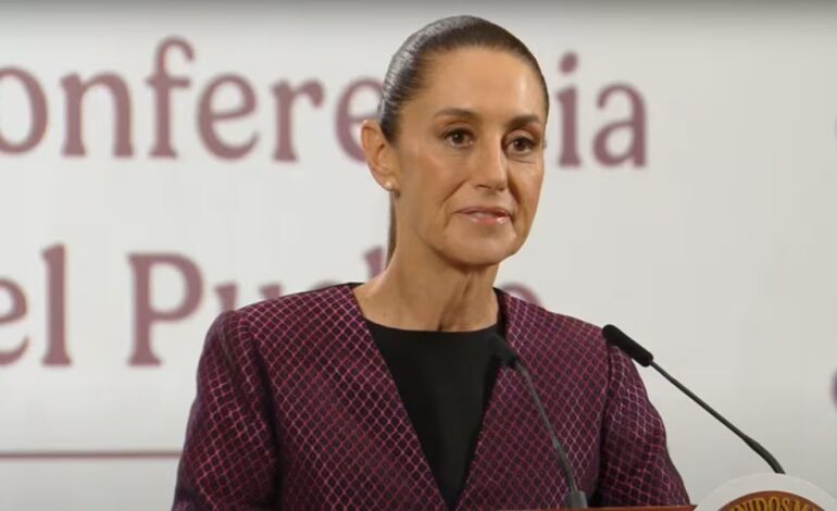 Peso mexicano rompe barrera de los 19 pesos por dólar; Sheinbaum celebra avance