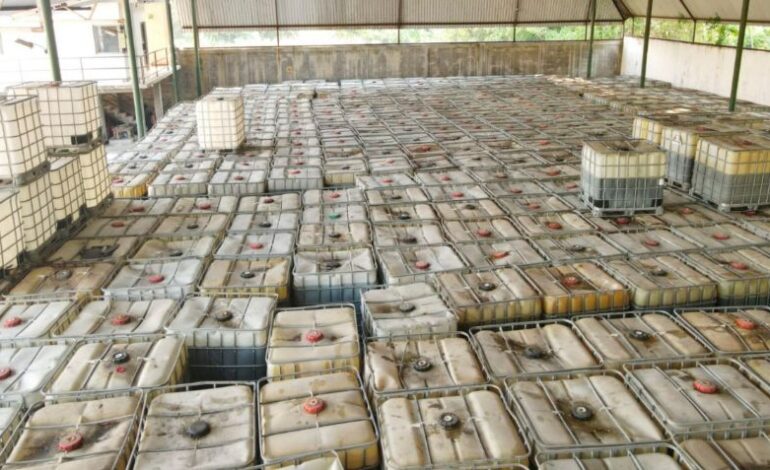  Desmantelan red de huachicol en México: detienen a 32 personas y aseguran 12 inmuebles tras decomiso histórico