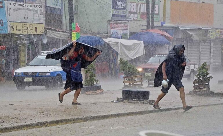 Pronostican lluvias de intensidad variable con tormentas durante la tarde de este jueves
