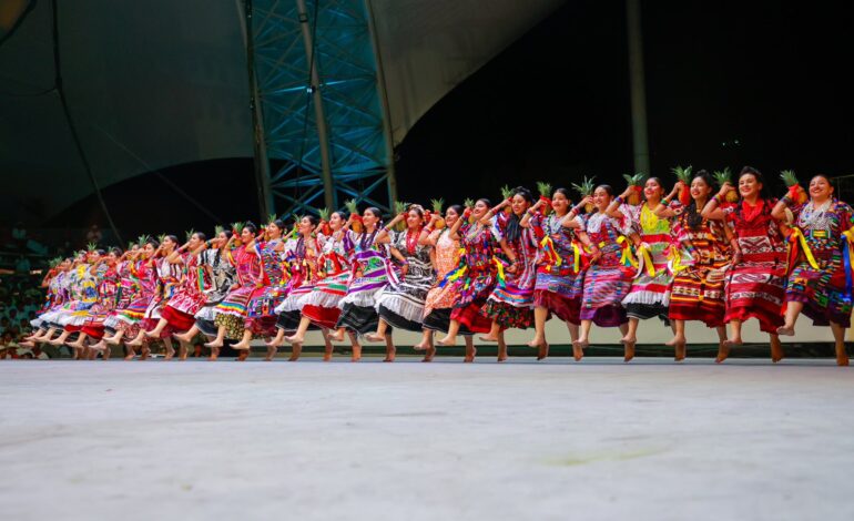  Más 11 mil personas vibraron con la edición vespertina del Lunes del Cerro!