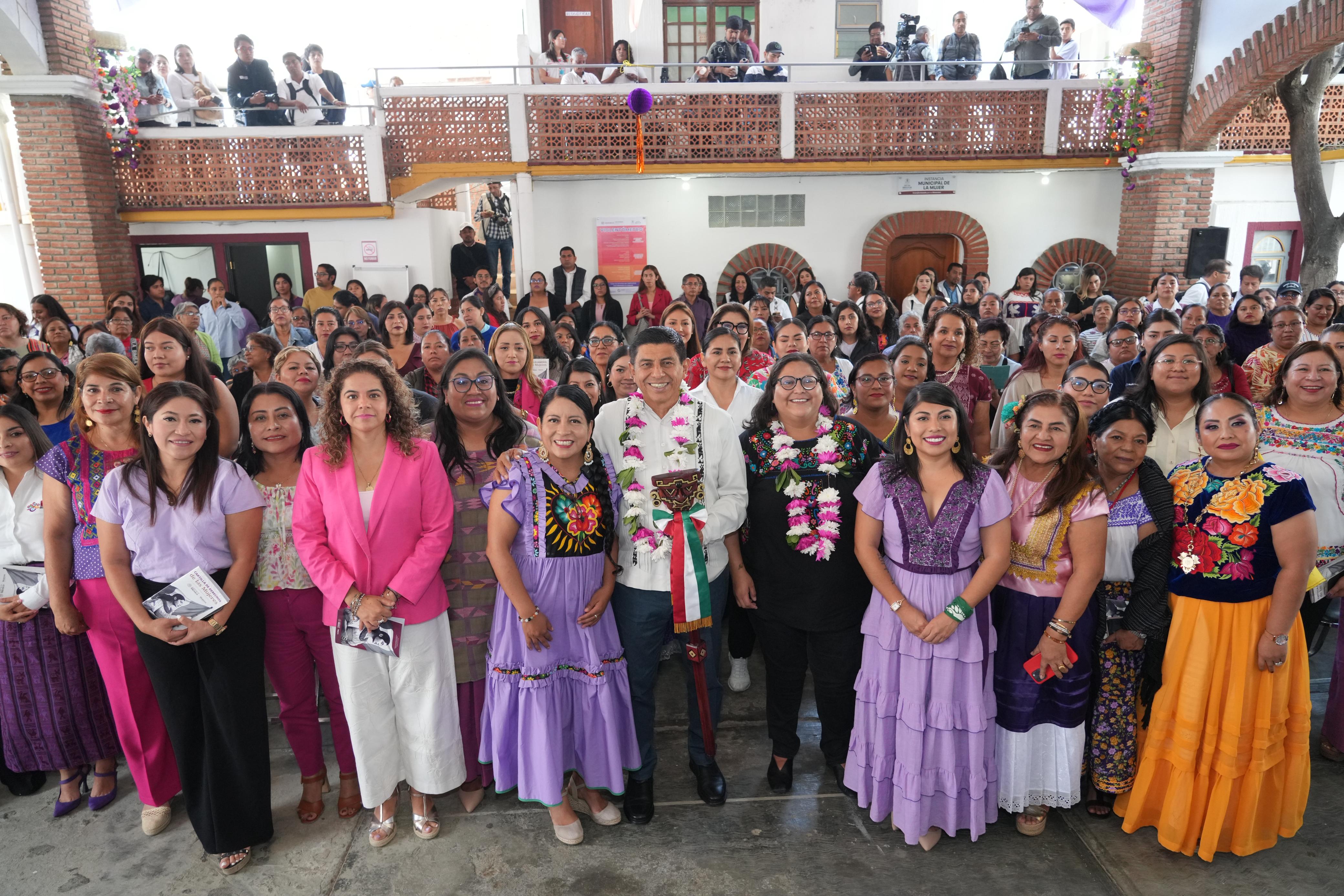  En Xoxocotlán inauguran Centro LIBRE; se suma a red nacional en favor de las mujeres