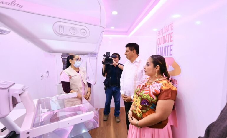 Cumple Salomón Jara Cruz compromiso con salud de mujeres, pone en marcha caravanas para mastografías gratuitas