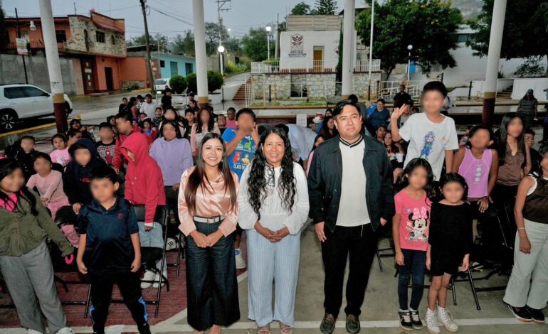  DIFverticine llena de sonrisas y magia a la niñez xoxeña