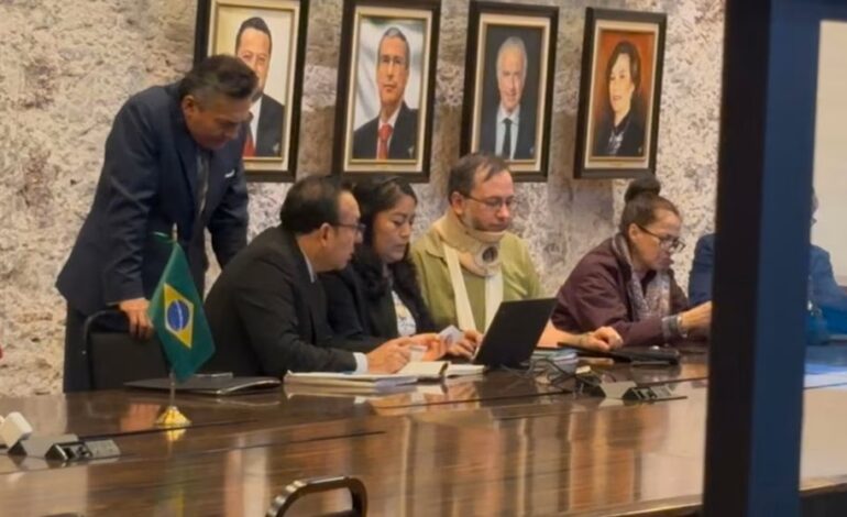  MP acude al Senado para tomar denuncia de Noroña contra Alito Moreno y desata ola de críticas: “Justicia a domicilio”