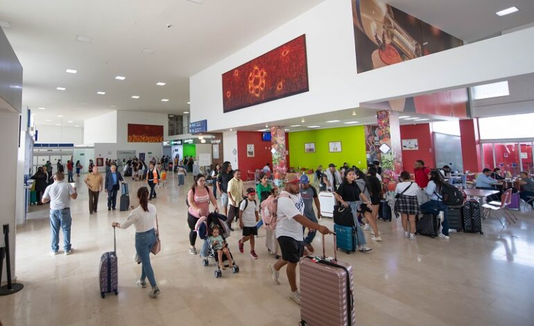  Crece tráfico y ocupación aérea en aeropuertos de Oaxaca de enero a septiembre 2025: Sectur