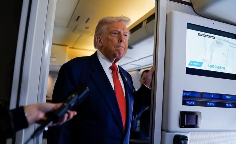  Donald Trump descartó que Estados Unidos se esté preparando para bombardear instalaciones militares en Venezuela