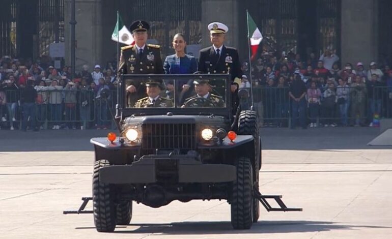  Sheinbaum encabeza desfile cívico-militar por el 115 Aniversario de la Revolución Mexicana