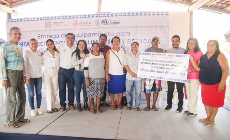  Impulsa Sectur Oaxaca reactivación turística en la Costa con entrega de equipamiento a establecimientos