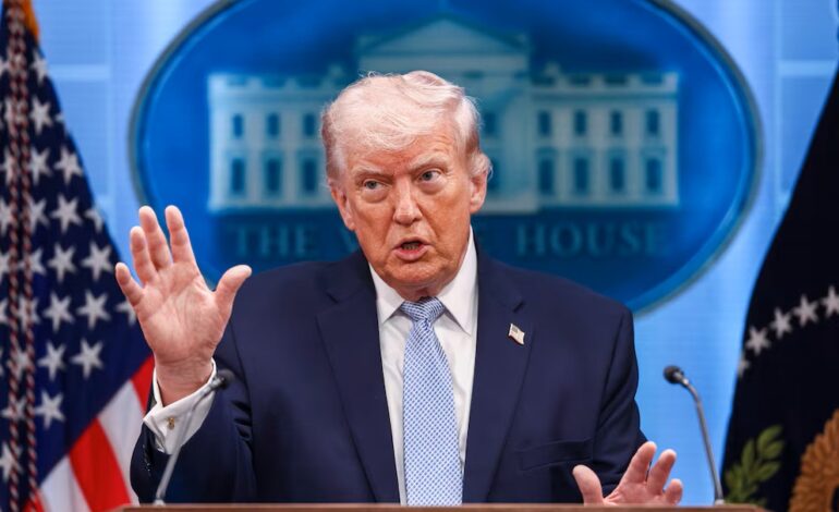  Trump anunció un alto el fuego de dos semanas con Irán y dijo que el régimen acordó abrir el estrecho de Ormuz